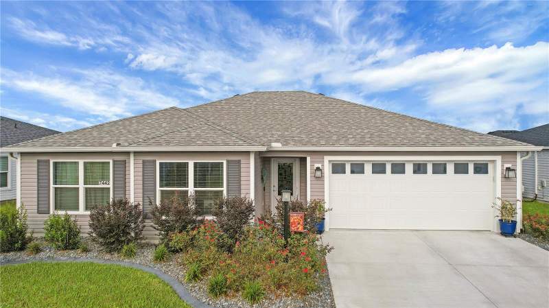 3 bedroom Single Family Residence at 7442 Savanna Drive, The Villages, The Villages — photo 5