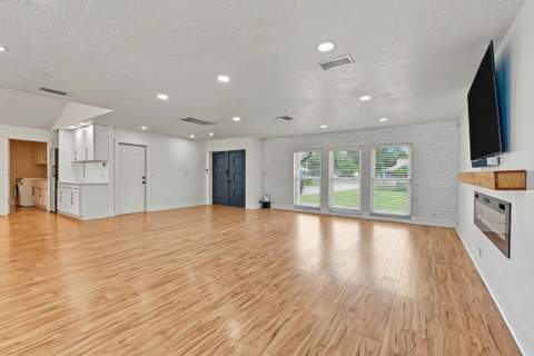 6370 90th Avenue, Pinellas Park FL - photo 9 of 78
