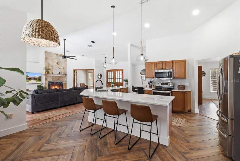 4 bedroom Single Family Residence at 12143 NE 47th Place, Grahamville 02, Silver Springs — photo 3
