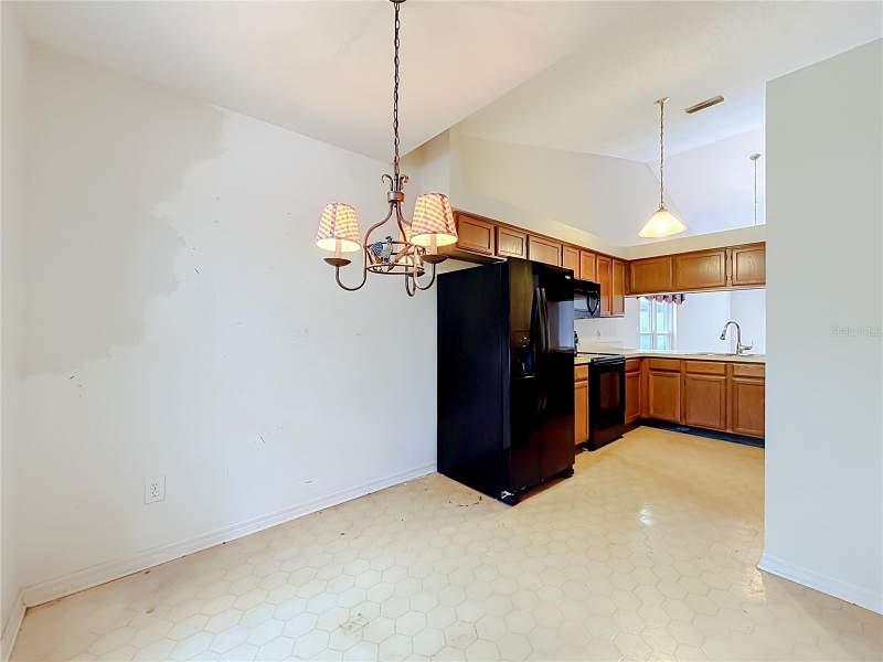 3 bedroom Single Family Residence at 1012 MALCOLM COURT, ALAFAYA WOODS PH 12B, OVIEDO — photo 5