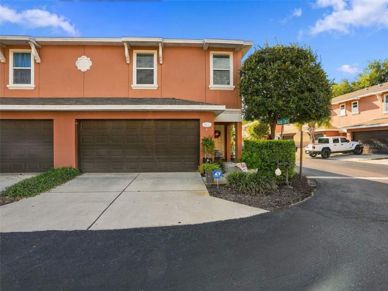 3 bedroom Townhouse at 1868 Sommarie Way, Townhomes At Brittany Park, Tarpon Springs — photo 2