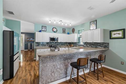 3550 Ferrell Street, New Port Richey FL - photo 9 of 99