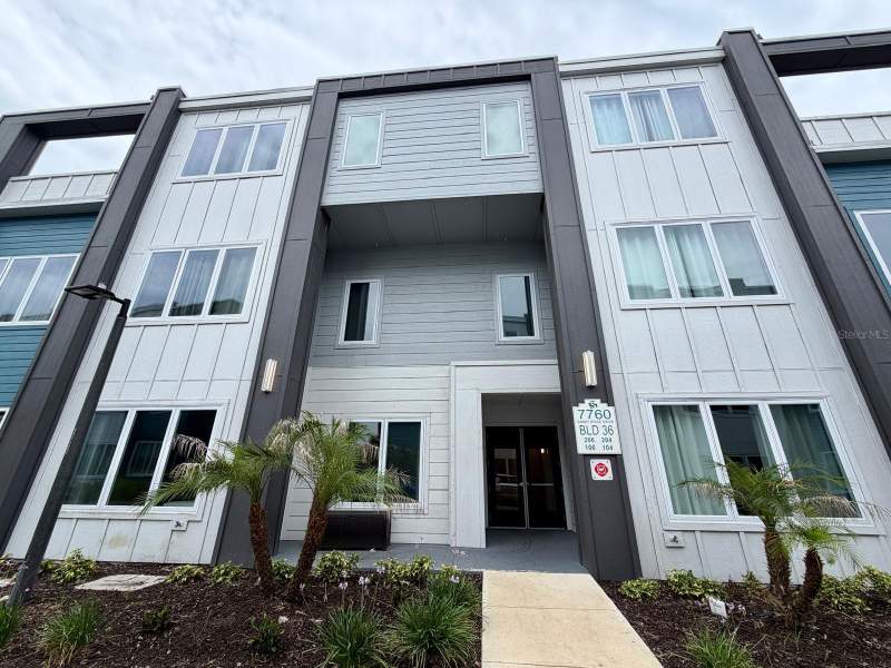 7740 SANDY RIDGE DRIVE #215 home for sale in Spectrum At Reunion