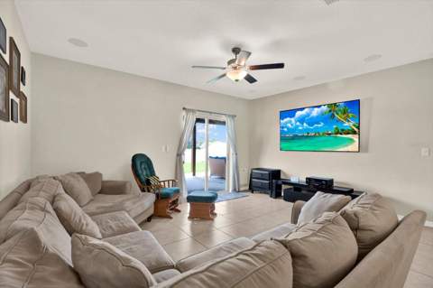 7505 Samuel Ivy Drive, Tampa FL - photo 17 of 62