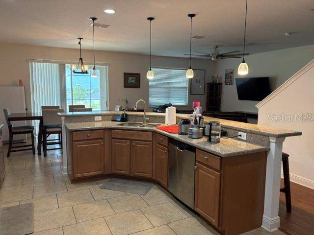 5 bedroom Single Family Residence at 9819 Royal Vista Avenue, Vista Grande Ph II Sub, Clermont — photo 5
