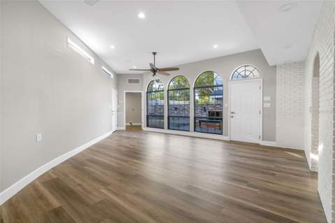 216 S Shore Crest Drive, Tampa FL - photo 8 of 21