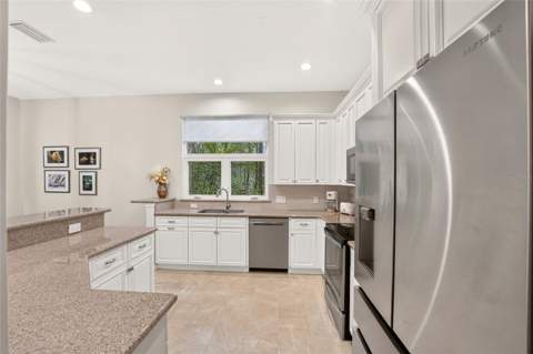 10027 SW 52nd Road, Gainesville FL - photo 13 of 58
