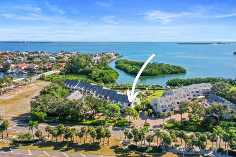 2 bedroom Townhouse at 1355 Pinellas Bayway #19, Pirates Cove Club Condo, Tierra Verde — photo 3