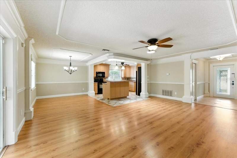 3 bedroom Single Family Residence at 1067 Chokecherry Drive, Oak Forest Unit 2B, Winter Springs — photo 3