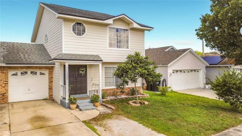 2 bedroom Townhouse at 7987 Sagebrush Place, Village At Curry Ford Woods Unit 3, Orlando — photo 4