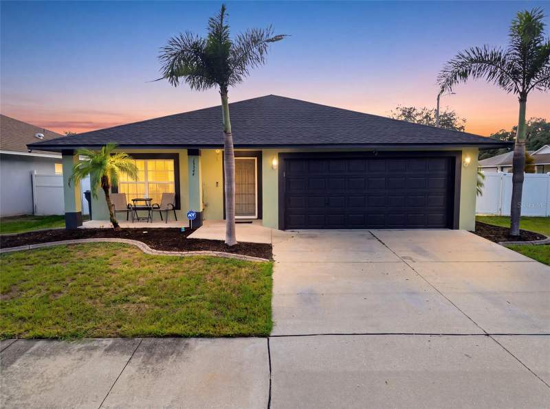 15544 FLORIDA BREEZE LOOP home for sale in Hidden Creek at West Lake