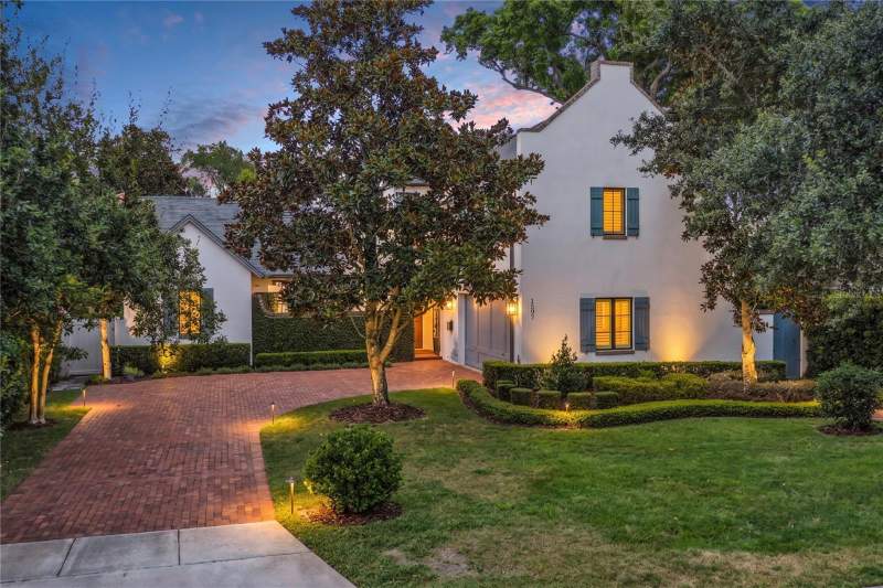 5 bedroom Single Family Residence at 1597 OAKHURST AVENUE, COMSTOCK PARK, WINTER PARK — photo 2