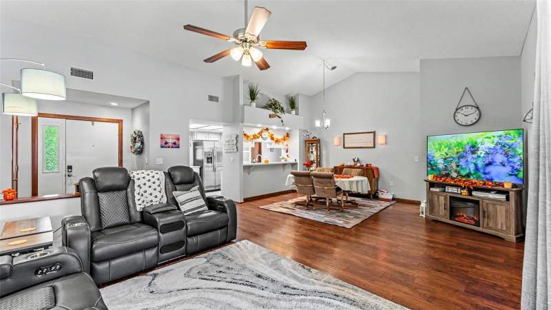3 bedroom Single Family Residence at 6352 Butternut Drive, Christina Oaks Ph 01, Lakeland — photo 5