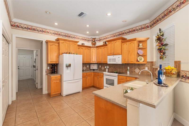 4 bedroom Single Family Residence at 3865 SE 52nd Avenue, Summerton South, Ocala — photo 2
