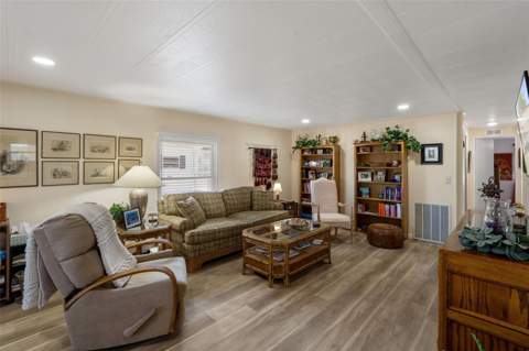 15299 Brookridge Boulevard, Brooksville FL - photo 8 of 44