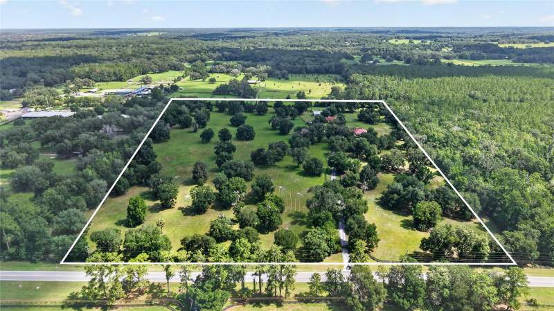 4 bedroom Single Family Residence at 11105 W Highway 326, Ocala, Ocala — photo 3