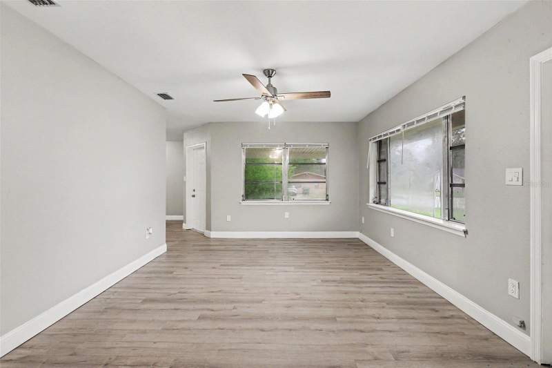3 bedroom Single Family Residence at 8101 N 17th Street, Fern Cliff, Tampa — photo 5