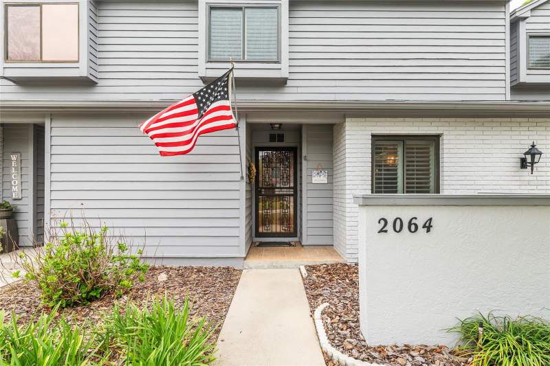 3 bedroom Townhouse at 2064 SE 37th Court Circle, Crestwood South Village, Ocala — photo 2