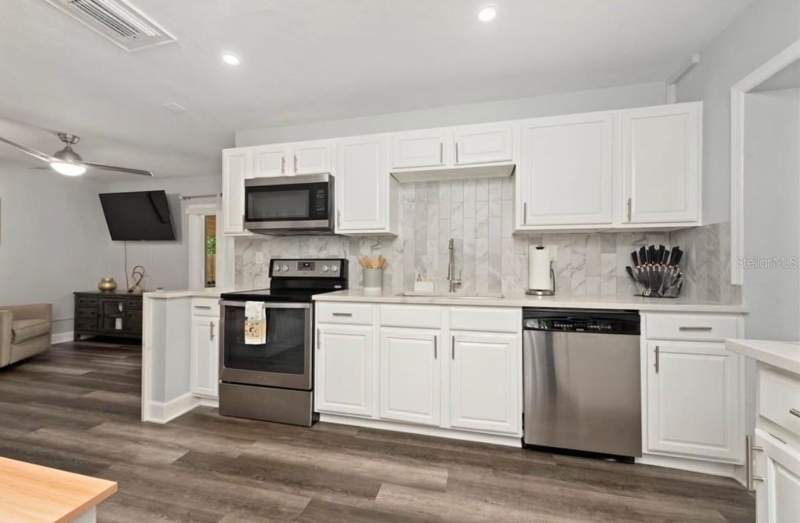 4 bedroom Single Family Residence at 6045 Sage Drive, Azalea Park Sec 02, Orlando — photo 2
