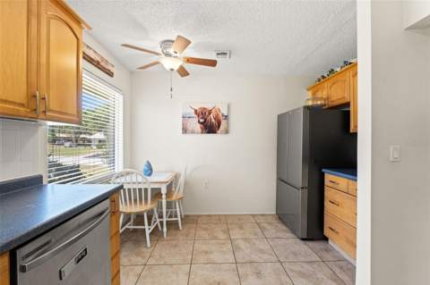 10520 Springwood Drive, Port Richey FL - photo 11 of 38