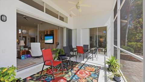 8009 Hampton Court, University Park FL - photo 20 of 67