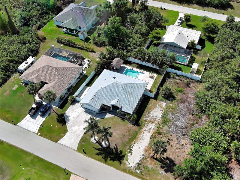 3 bedroom Single Family Residence at 13679 Drysdale Avenue, Port Charlotte Sec 052, Port Charlotte — photo 5