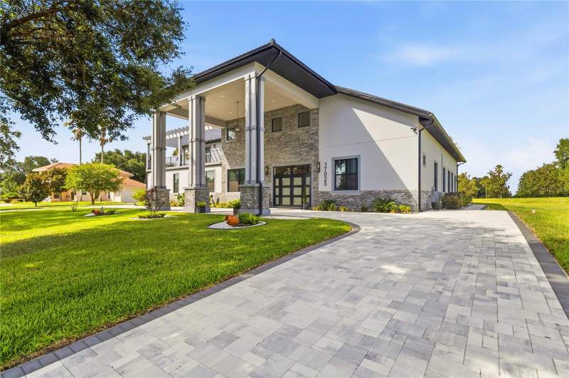 4 bedroom Single Family Residence at 17025 Royal Palm Drive, Garden City Ph 01C Tr A, Groveland — photo 2