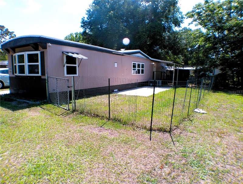 2 bedroom Mobile Home at 11838 SE 99th Court, Smith Lake Village, Belleview — photo 3