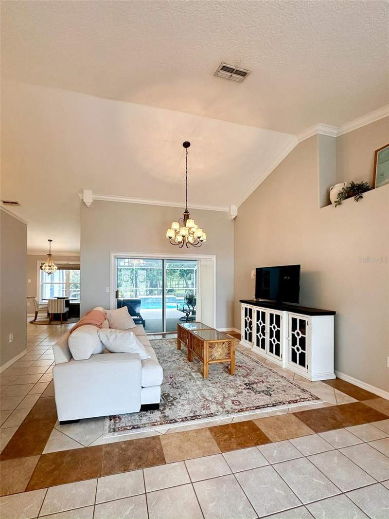 4 bedroom Single Family Residence at 9233 Irondale Lane, Fairway Oaks, Hudson — photo 4