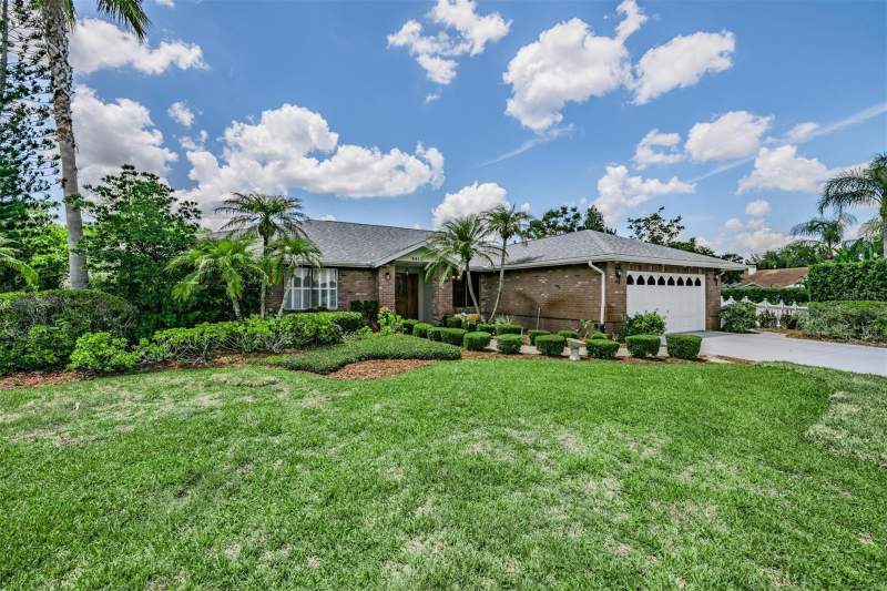 4 bedroom Single Family Residence at 3817 Nicholas Circle, Whispering Lakes, Tarpon Springs — photo 3
