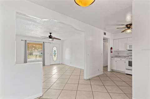 5923 Yorkshire Road, Tampa FL - photo 11 of 47