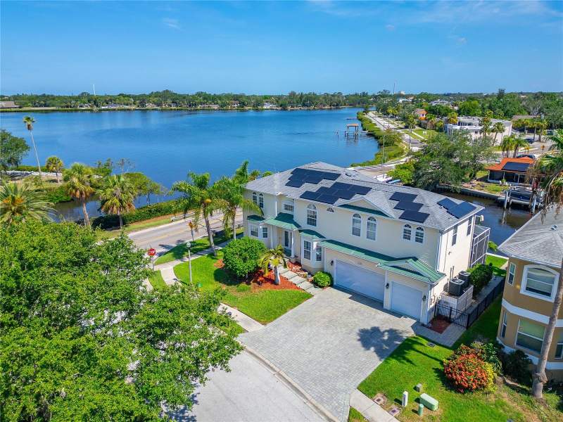 4 bedroom Single Family Residence at 339 Manatee Lane, Whitcomb Point, Tarpon Springs — photo 4