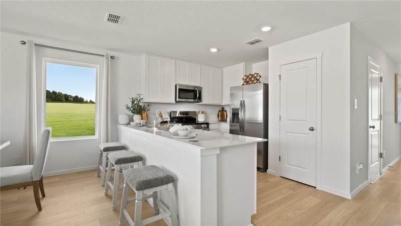 3 bedroom Townhouse at 1131 Twins Street, Grandview Th, Davenport — photo 4
