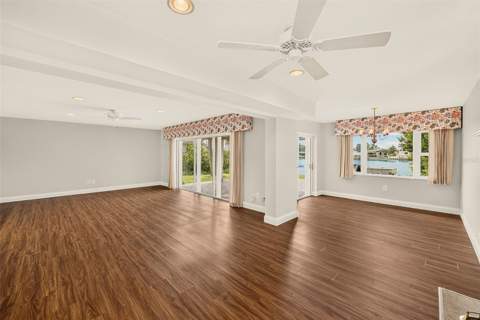 513 Harbor Drive, Indian Rocks Beach FL - photo 20 of 48