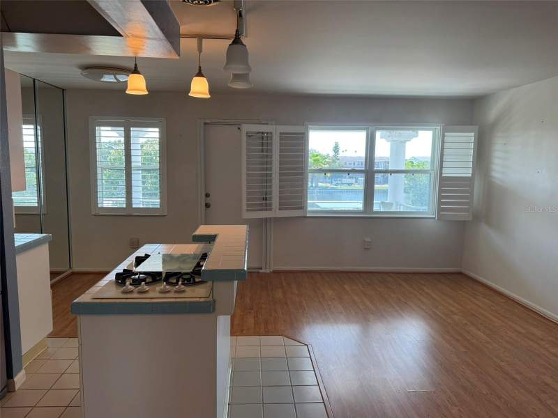 1 bedroom Condominium at 6000 20th Street #141, Town Apts Condo, St Petersburg — photo 3