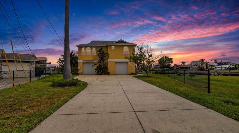 4365 4TH ISLE DRIVE home for sale in Hernando Beach