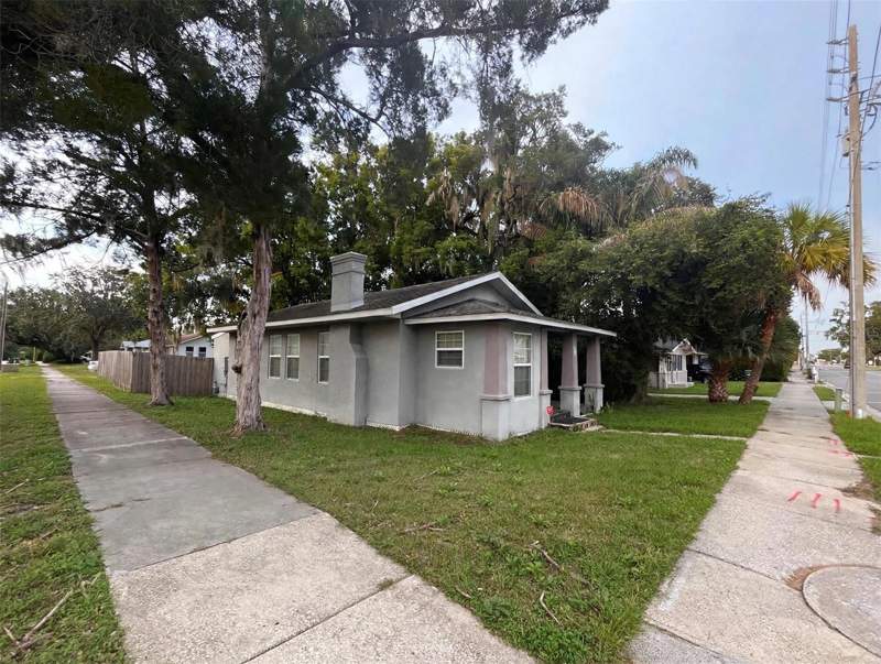 2 bedroom Single Family Residence at 1712 W Main Street, Leesburg Realty Companys Add, Leesburg — photo 3