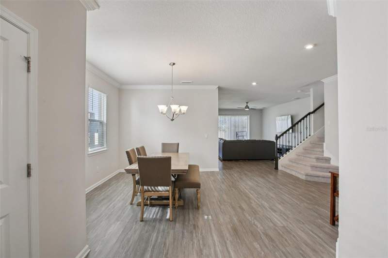 5 bedroom Single Family Residence at 12326 Blue Pacific Drive, Lucaya Lake Club Ph 4C, Riverview — photo 5