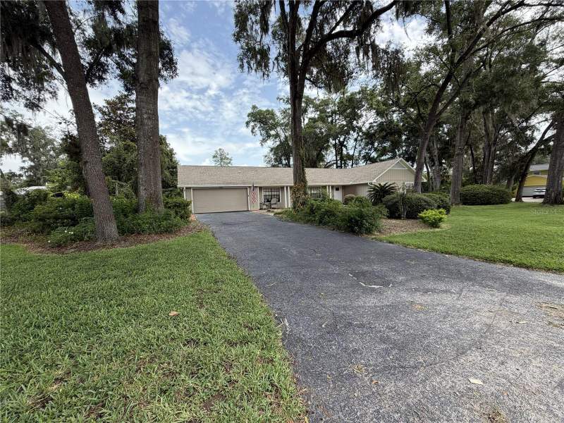 4 bedroom Single Family Residence at 3925 SE 17th Street, Crestwood, Ocala — photo 4