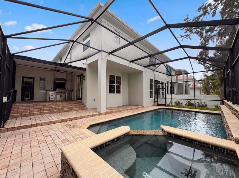 5 bedroom Single Family Residence at 5105 W Neptune Way, Beach Park, Tampa — photo 5