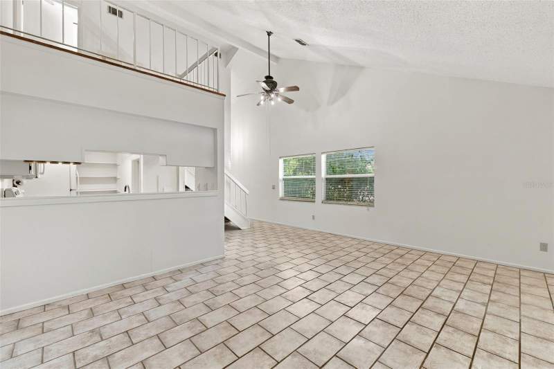 2 bedroom Townhouse at 1896 Clearbrooke Drive, Clearbrooke Twnhs Ph 10, Clearwater — photo 2