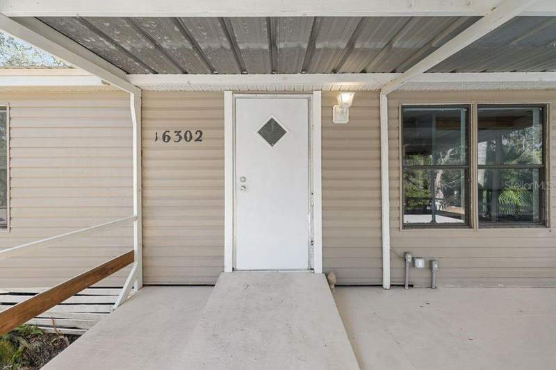 3 bedroom Manufactured Home at 16302 SE 57th Street, Woods & Lakes, Ocklawaha — photo 2