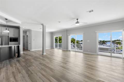 6924 Americana Drive #167, St Petersburg FL - photo 11 of 48