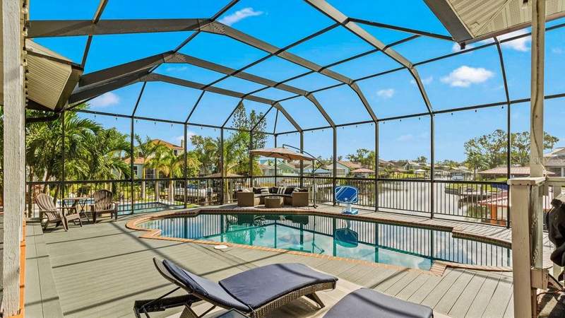 4 bedroom Single Family Residence at 804 Golf Island Drive, Apollo Beach Unit Six, Apollo Beach — photo 2