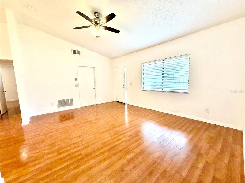 3 bedroom Single Family Residence at 3349 Sassafras Court, Riverside Woods, Orlando — photo 2