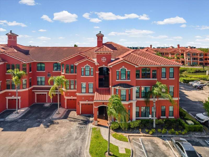 1 bedroom Condominium at 2731 Via Capri #925, Grand Venezia At Baywatch Condo, Clearwater — photo 2