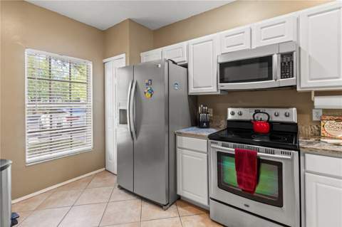 8635 Hunters Key Circle, Tampa FL - photo 15 of 27