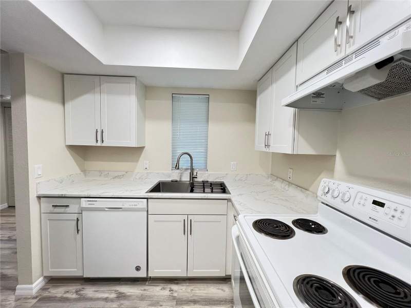 2 bedroom Condominium at 572 SE Fairways Lane #N204, Silver Downs Bldg N, Ocala — photo 4