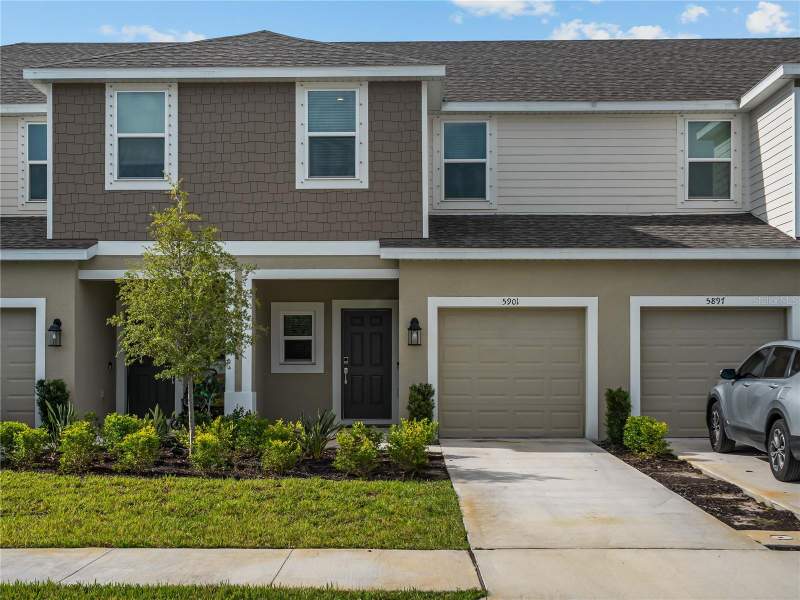 3 bedroom Townhouse at 5901 Biscotti Street, Vinterra Townhomes, Nokomis — photo 1