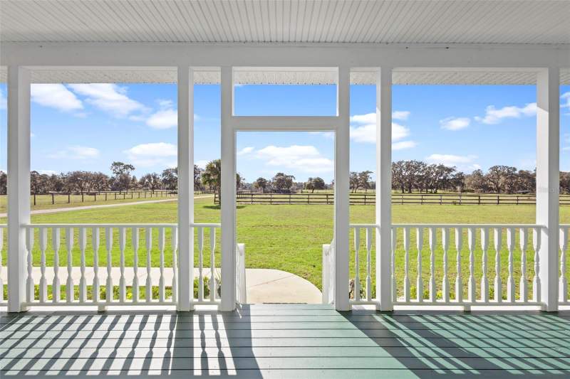 6 bedroom Farm at 42554 Maggie Jones Road, Paisley, Paisley — photo 5